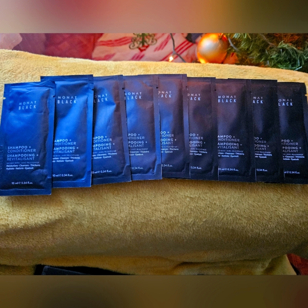 Monat set Samples + Travel Bag